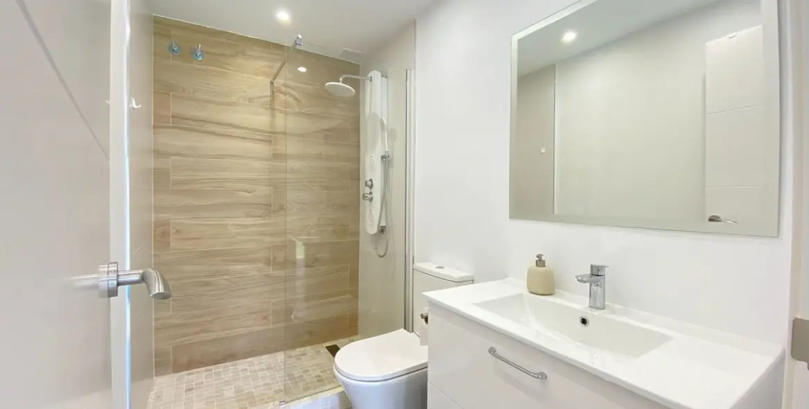 Alquiler a largo plazo de villa independiente en Estepona 9