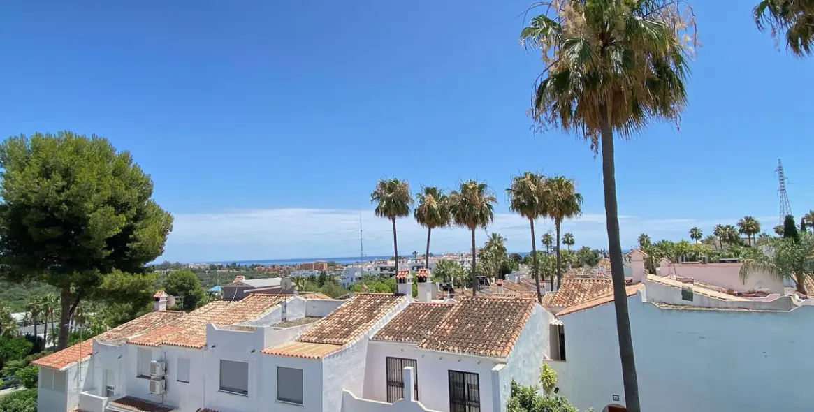 Alquiler a largo plazo de villa independiente en Estepona 14