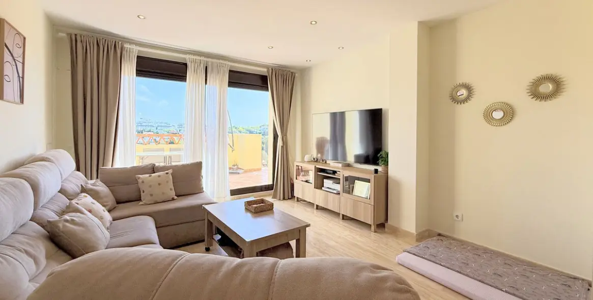 Продажа пентхауса в Estepona 5