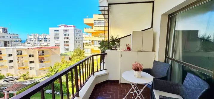 Sale of middle floor apartment in Marbella 0
