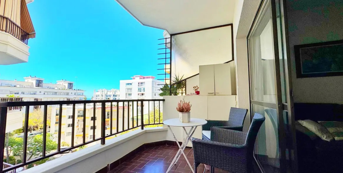 Продажа апартаментов на среднем этаже в Marbella 3