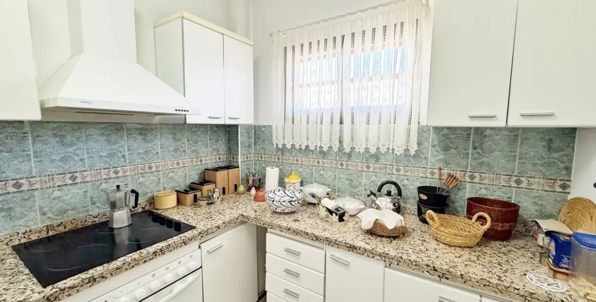 Продажа апартаментов на среднем этаже в Marbella 10