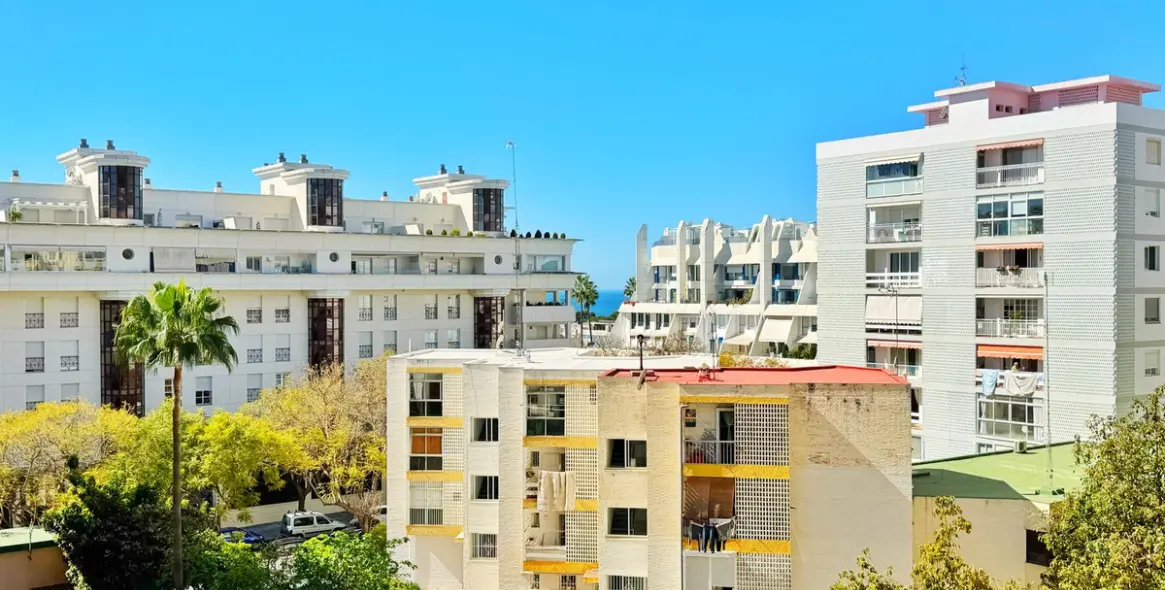 Продажа апартаментов на среднем этаже в Marbella 20