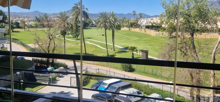 Продажа апартаментов на среднем этаже в Marbella 2