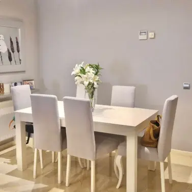 Продажа апартаментов на среднем этаже в Marbella