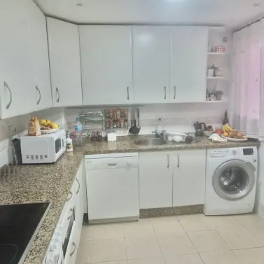 Продажа апартаментов на среднем этаже в Marbella