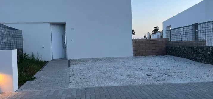 Продажа дома на две семьи в Riviera del Sol 1