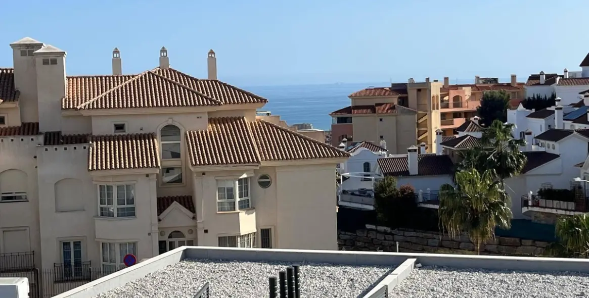 Продажа дома на две семьи в Riviera del Sol 3