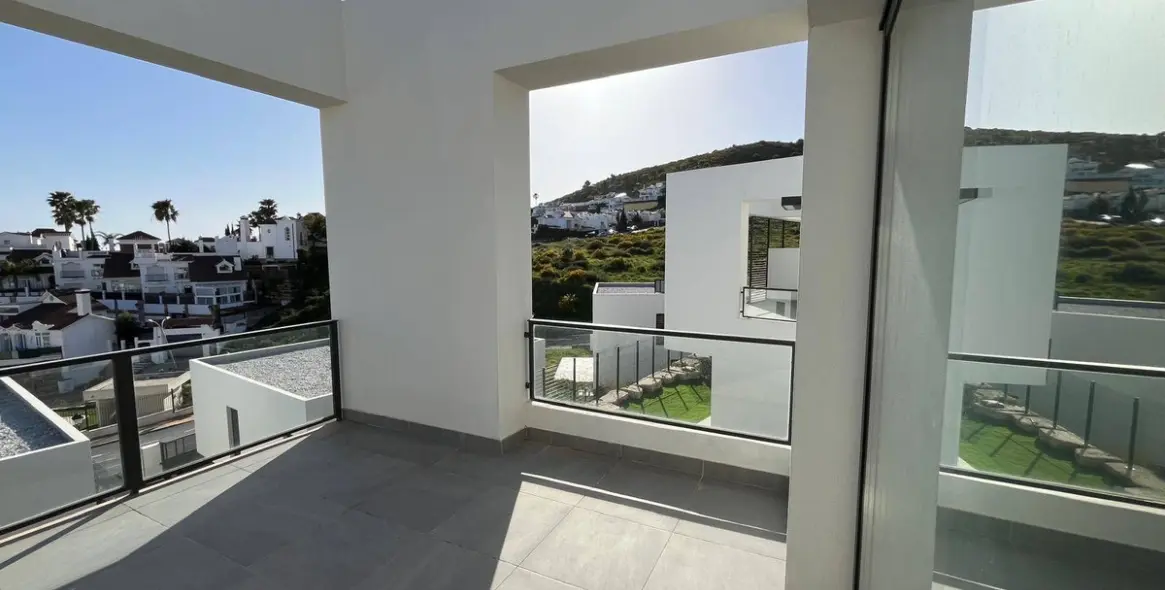 Продажа дома на две семьи в Riviera del Sol 20