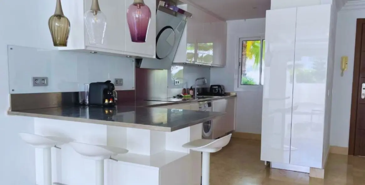 Продажа апартаментов на среднем этаже в Aloha 15