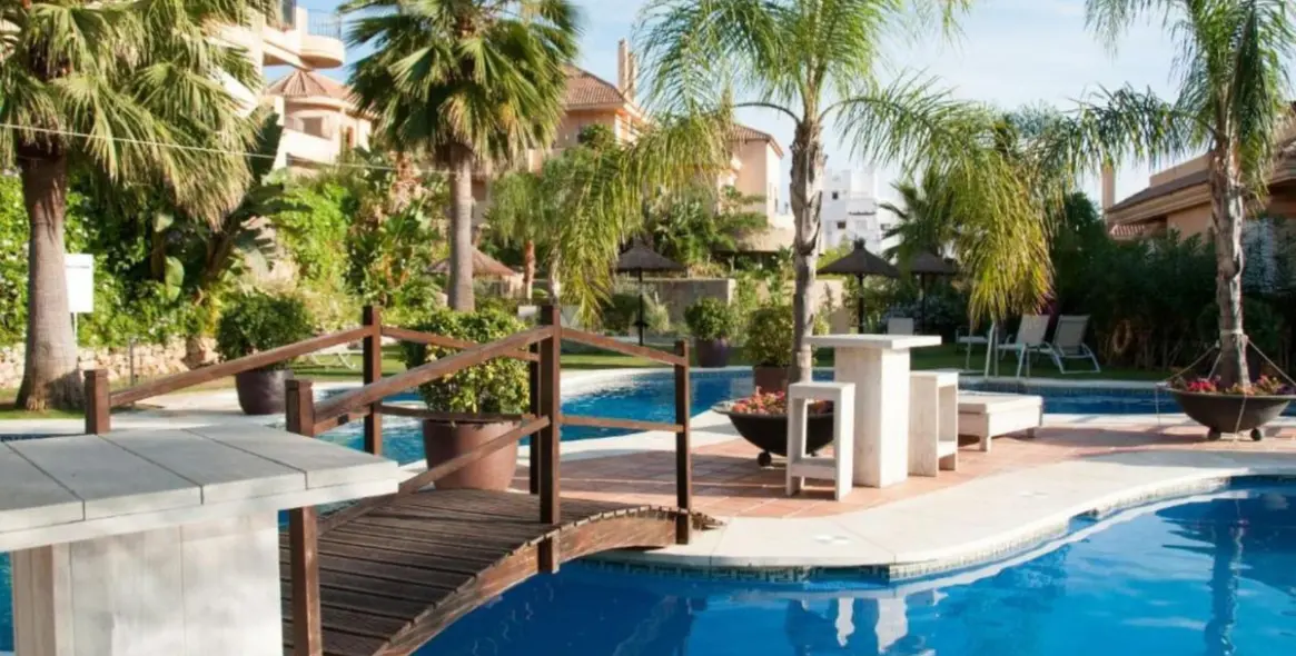 Продажа апартаментов на среднем этаже в Aloha 27