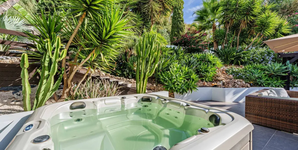 Продажа  отдельно стоящей виллы в Marbella 12