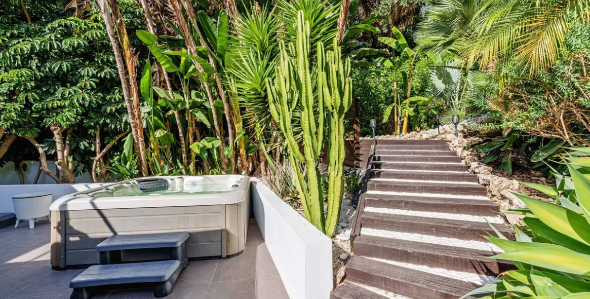 Продажа  отдельно стоящей виллы в Marbella 13