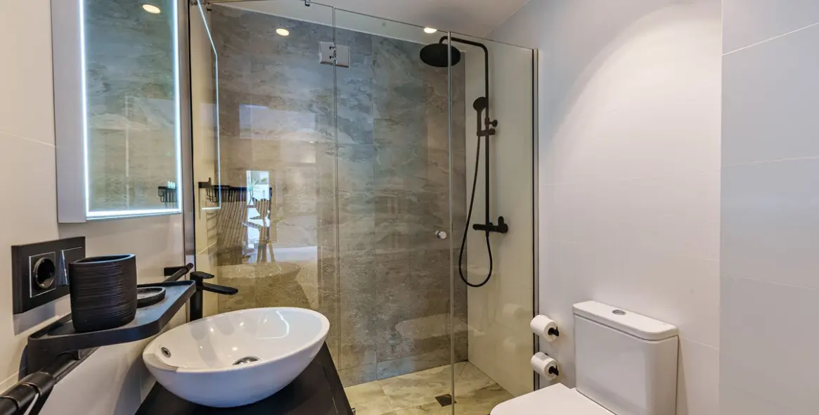 Продажа  отдельно стоящей виллы в Marbella 24