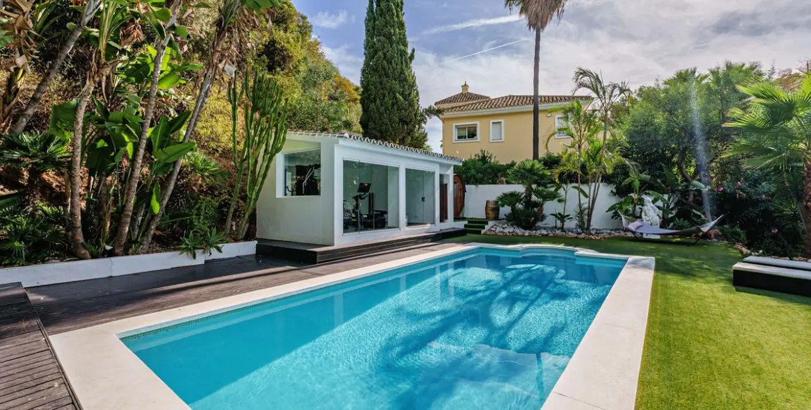 Продажа  отдельно стоящей виллы в Marbella 36