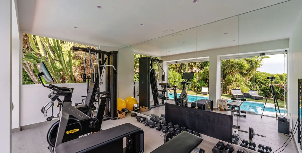 Продажа  отдельно стоящей виллы в Marbella 40