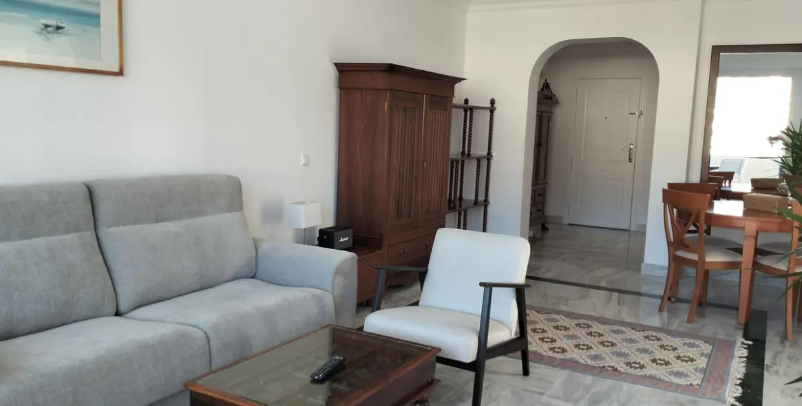 Долгосрочная аренда апартаментов на среднем этаже в Marbella 8