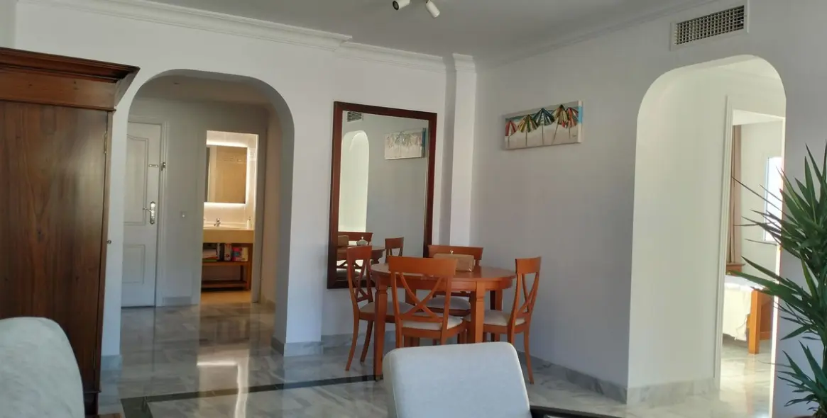 Долгосрочная аренда апартаментов на среднем этаже в Marbella 13