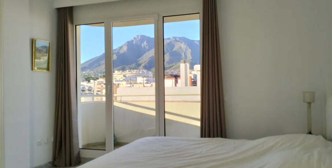 Долгосрочная аренда апартаментов на среднем этаже в Marbella 14