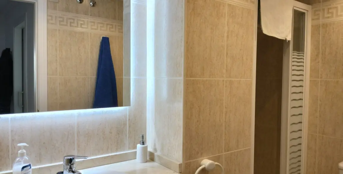 Долгосрочная аренда апартаментов на среднем этаже в Marbella 16