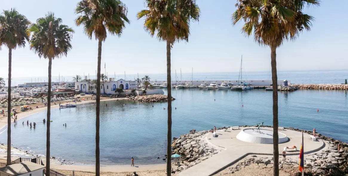 Долгосрочная аренда апартаментов на среднем этаже в Marbella 1