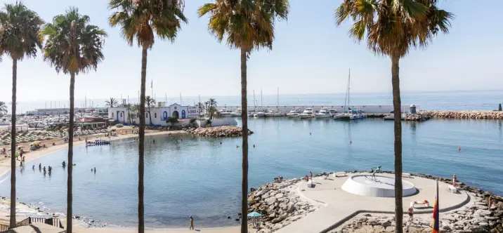 Долгосрочная аренда апартаментов на среднем этаже в Marbella 0