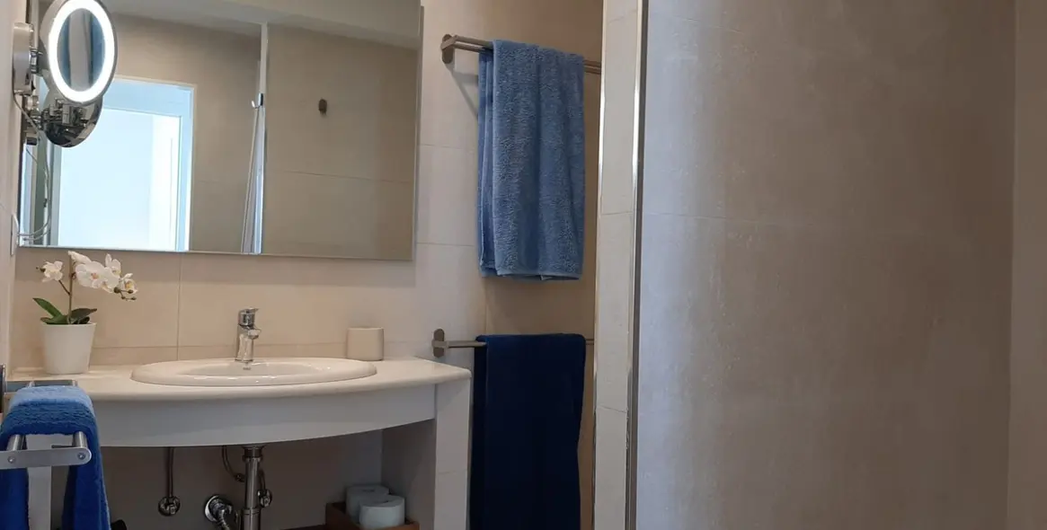 Долгосрочная аренда апартаментов на среднем этаже в Marbella 17