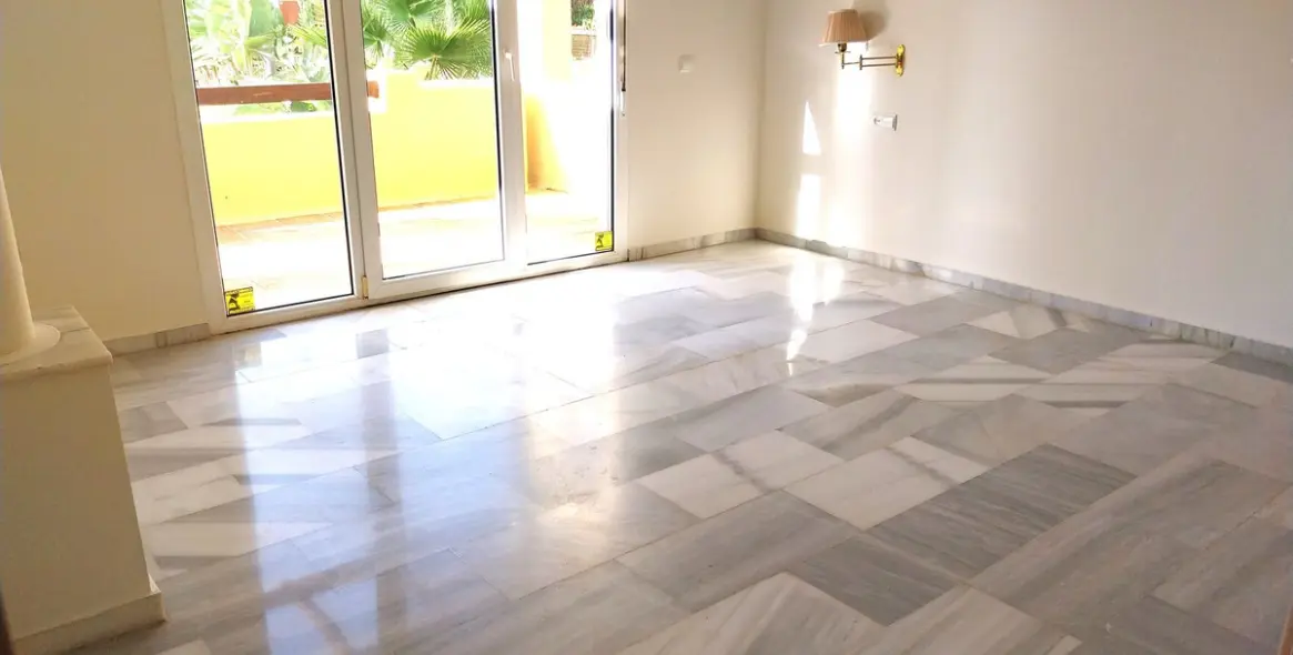 Долгосрочная аренда дома на две семьи в Guadalmina Baja 6