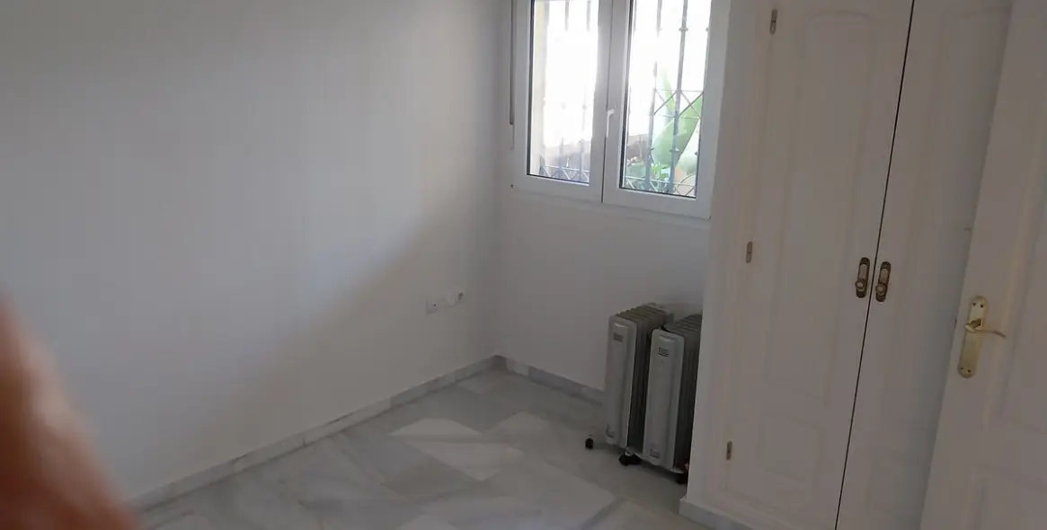 Долгосрочная аренда дома на две семьи в Guadalmina Baja 11