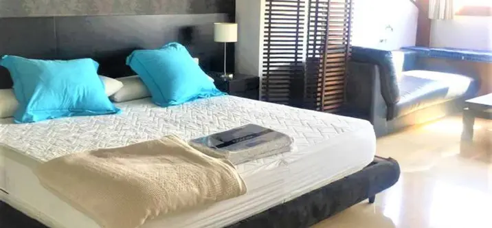 Alquiler a largo plazo de ático en Puerto Banús 3