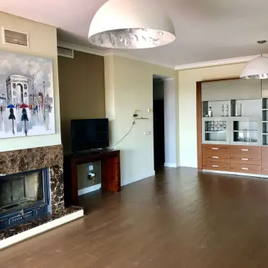 Alquiler a largo plazo de ático en Benahavís