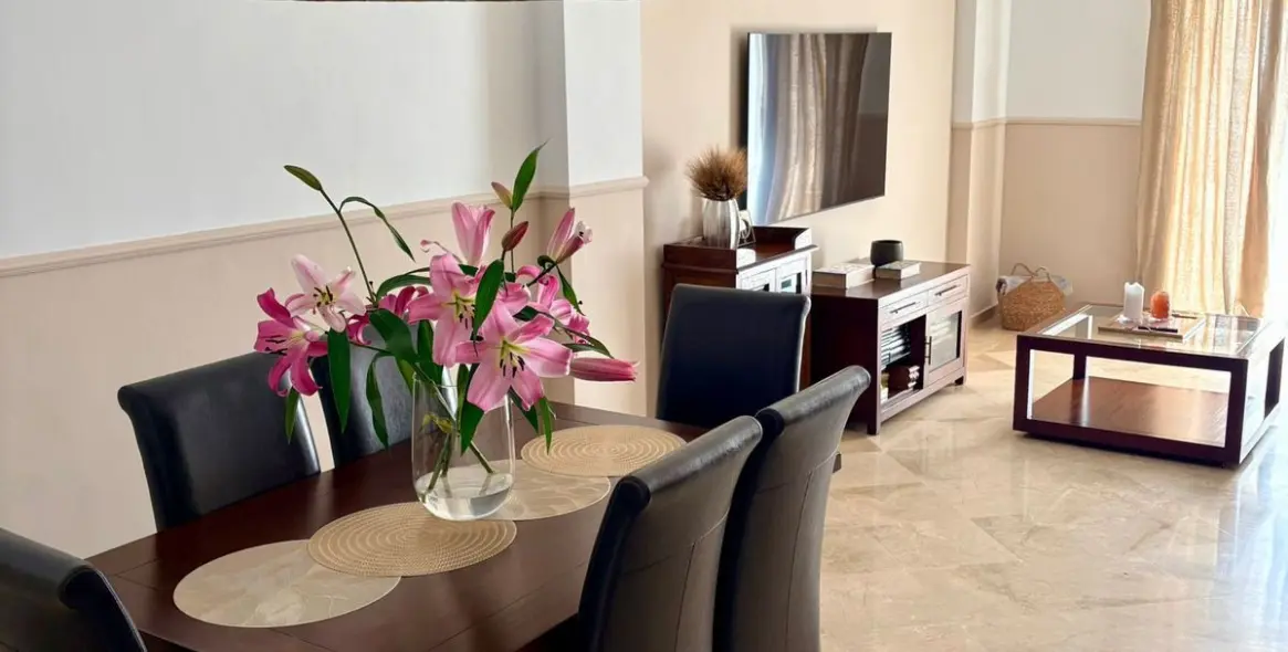 Продажа апартаментов на среднем этаже в Calahonda 2