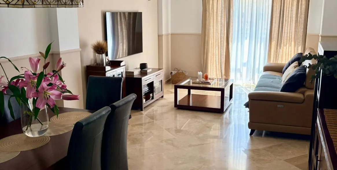 Продажа апартаментов на среднем этаже в Calahonda 3