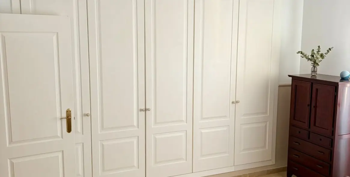 Продажа апартаментов на среднем этаже в Calahonda 11