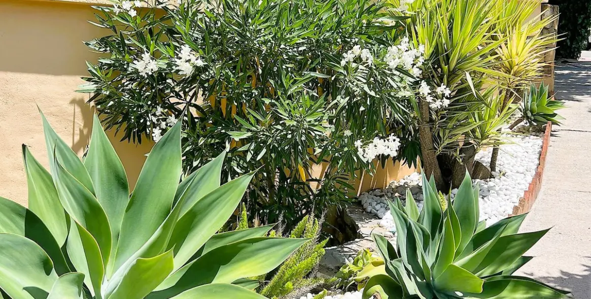 Продажа апартаментов на среднем этаже в Calahonda 26