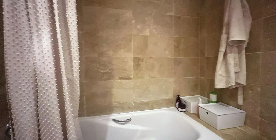 Продажа апартаментов на среднем этаже в Calahonda 35