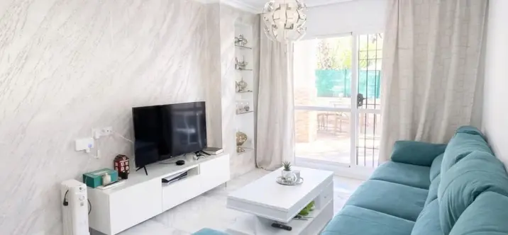 Sale of ground floor apartment in Aloha 0