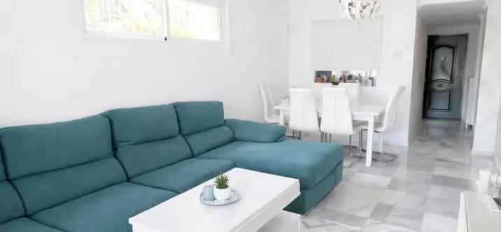 Sale of ground floor apartment in Aloha 2