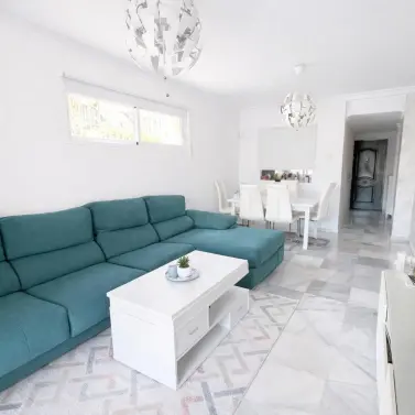 Sale of ground floor apartment in Aloha