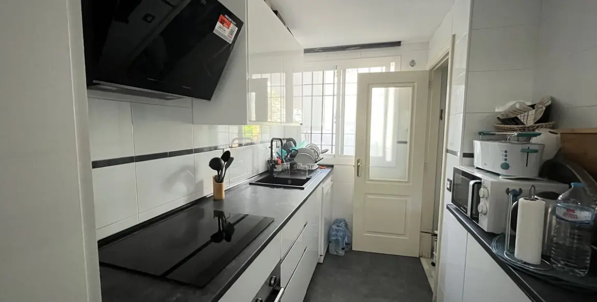 Venta de apartamento en planta baja en Aloha 11