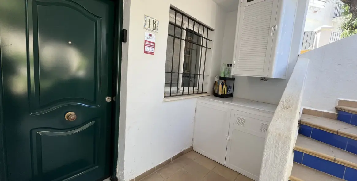 Venta de apartamento en planta baja en Aloha 15