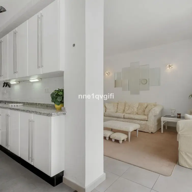 Sale of middle floor apartment in Nagüeles