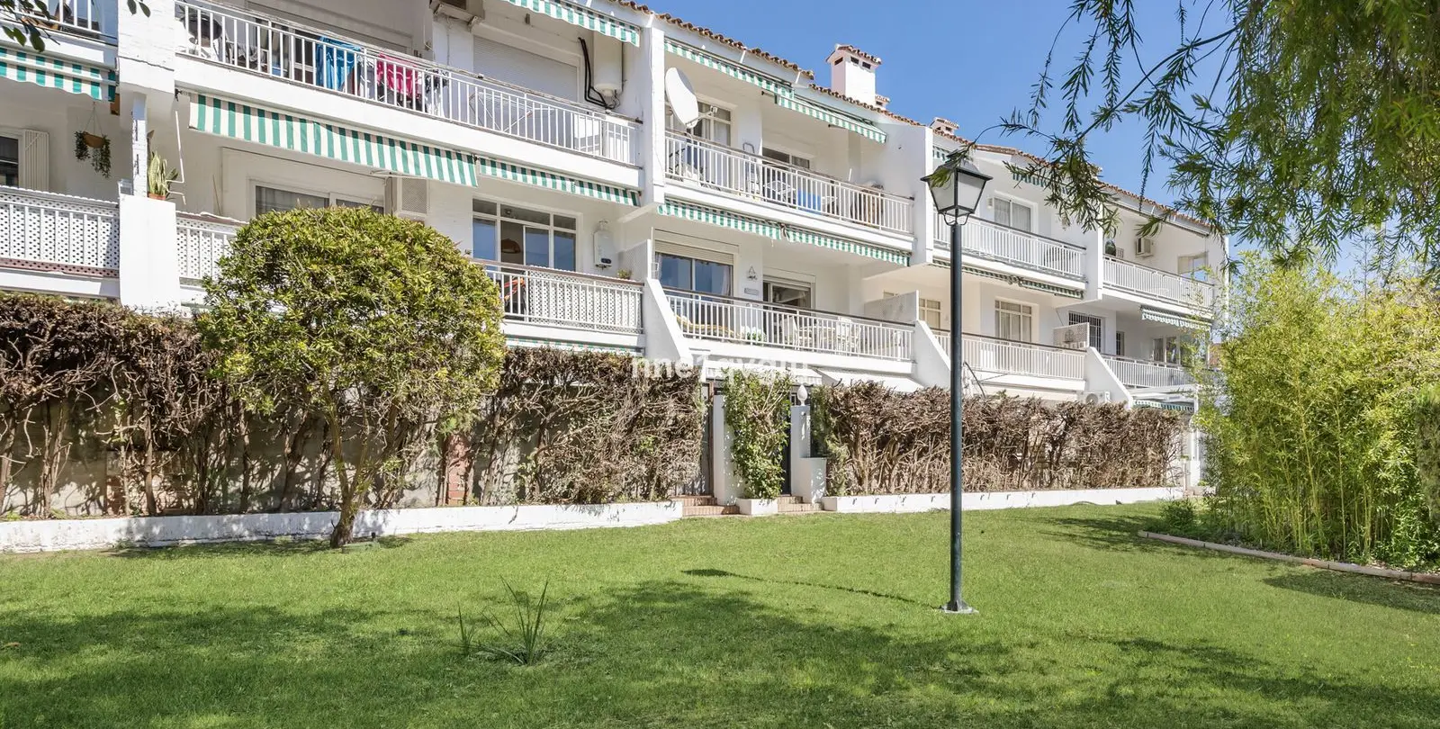 Sale of middle floor apartment in Nagüeles 8