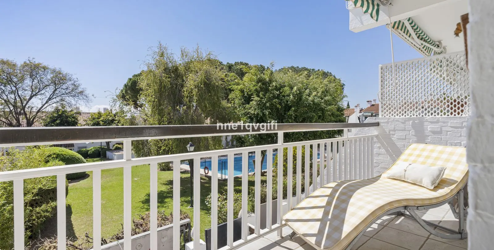 Sale of middle floor apartment in Nagüeles 14