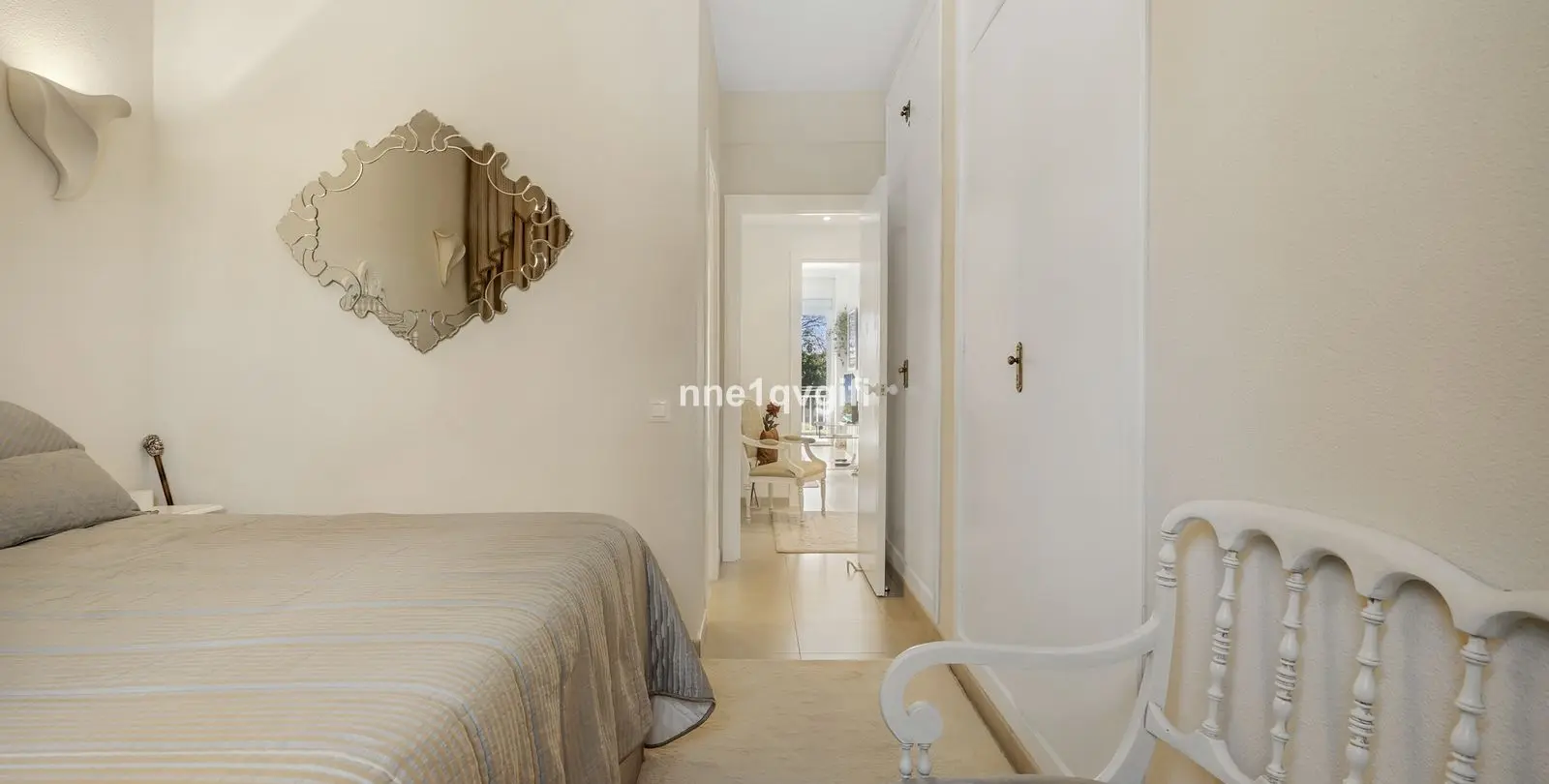 Sale of middle floor apartment in Nagüeles 21