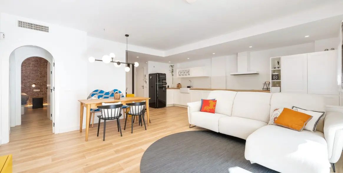 Sale of ground floor apartment in Estepona 2