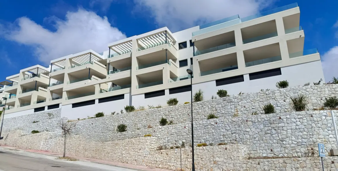 Продажа апартаментов на среднем этаже в Benalmadena 1
