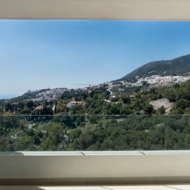 Продажа апартаментов на среднем этаже в Benalmadena