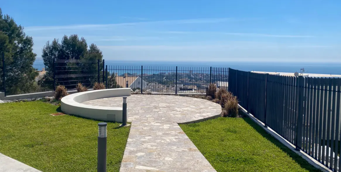 Продажа апартаментов на среднем этаже в Benalmadena 12