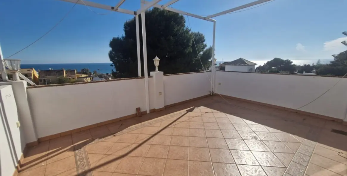 Sale of penthouse duplex in Costabella 2